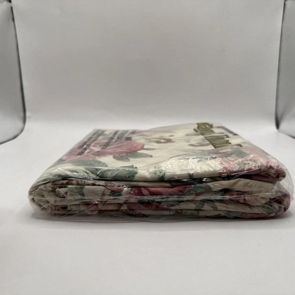 Vintage New Cannon Royal Family Full Flat Sheet Multicolor Floral Made in USA